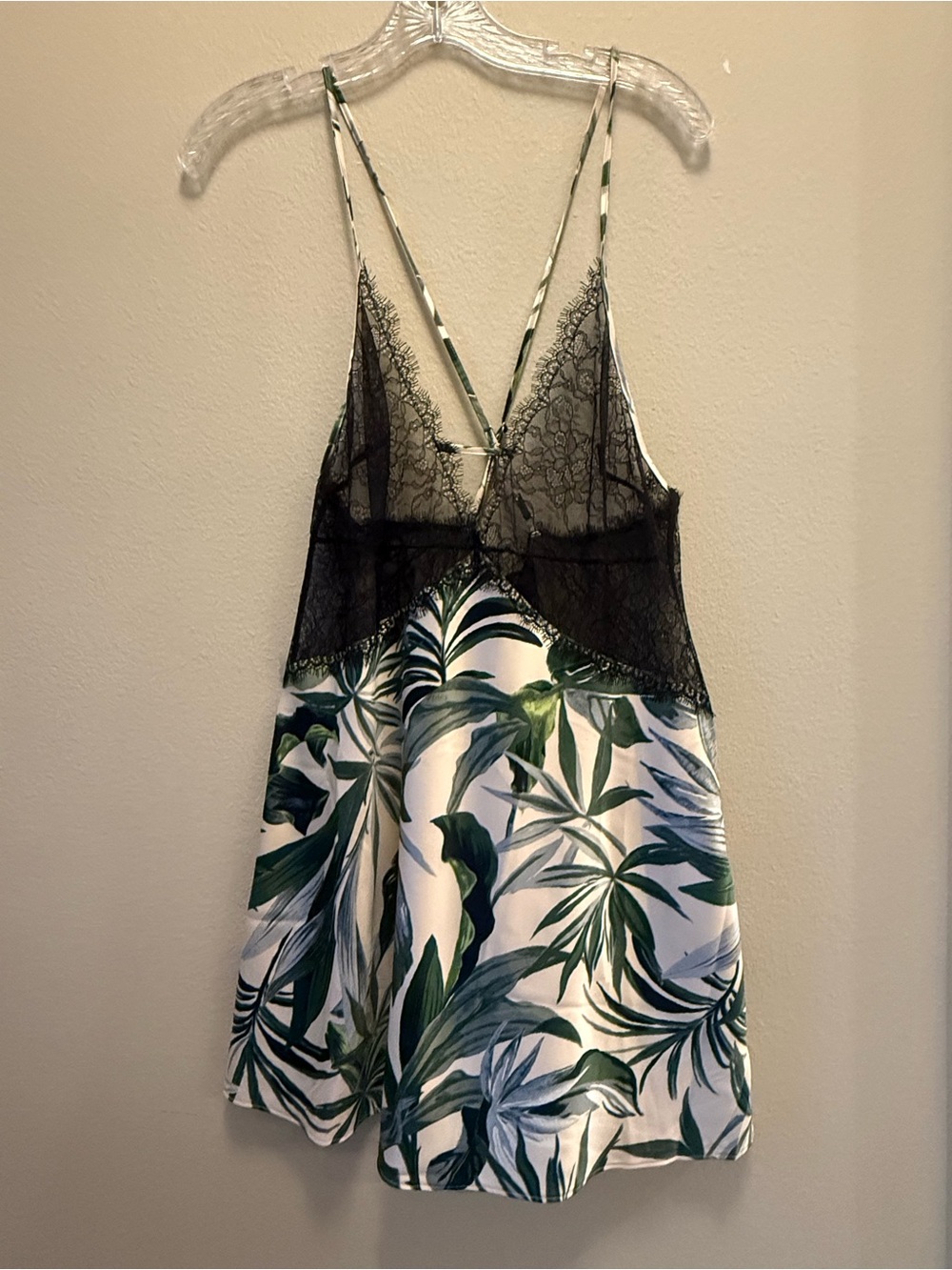 Victoria’s Secret Lace Plunge Slip Size L/G Champagne Palm Print Satin Lingerie